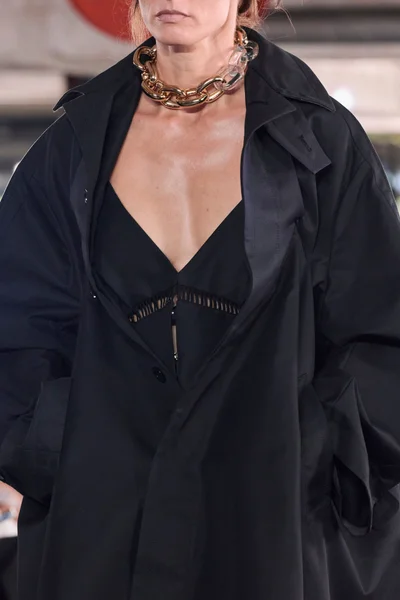 Look 53